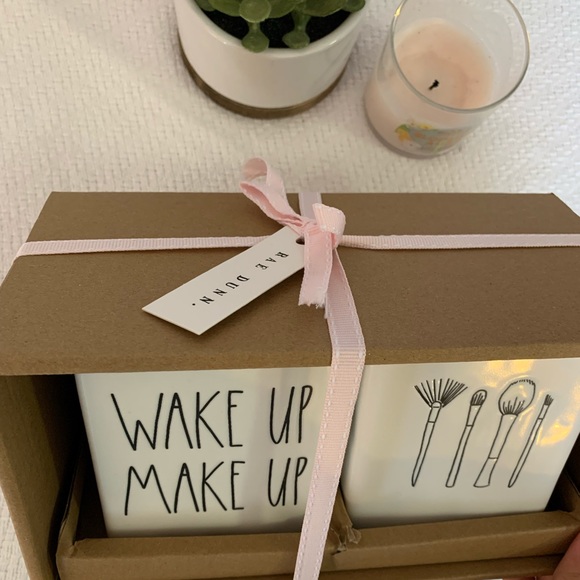 Rae Dunn Other - NWT RAE DUNN Ceramic Makeup Holder Set